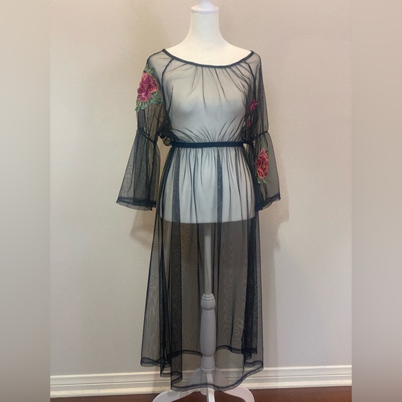 NWOT Potter’s Pot Black Sheer Mesh Dress with Flower Appliqués Size Small - Picture 2 of 13